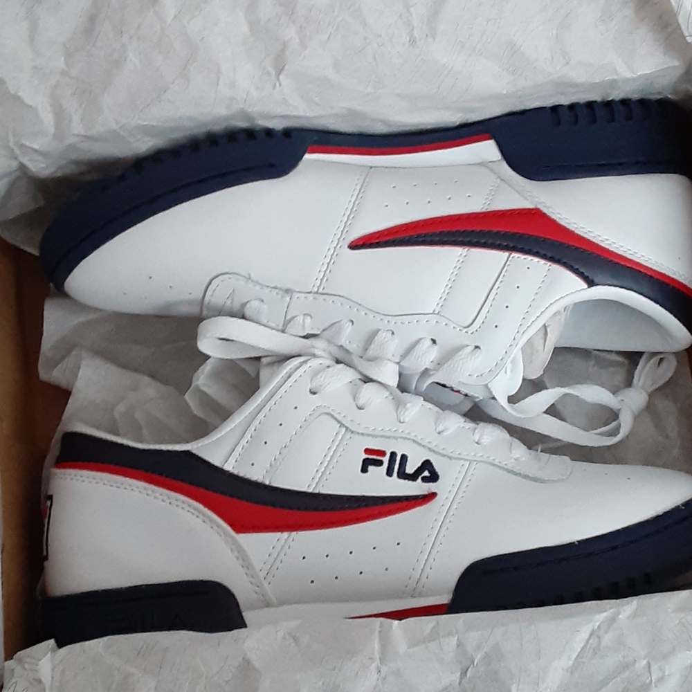Brand new files never wear them bought them online